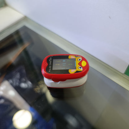 Oxímetro Neonatal: PULSE Fingertip Oximeter A6